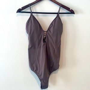 O’Neill Saltwater Solid one piece - Mauve - Size Small